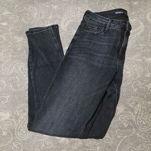 Old Navy Dark Wash Jeans (Size 6)